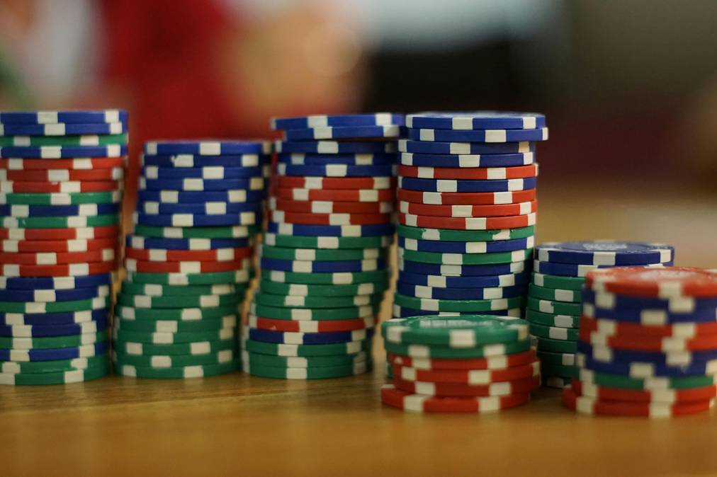 Love Casino vs. Bet365 Casino: Which Online Casino Reigns Supreme?